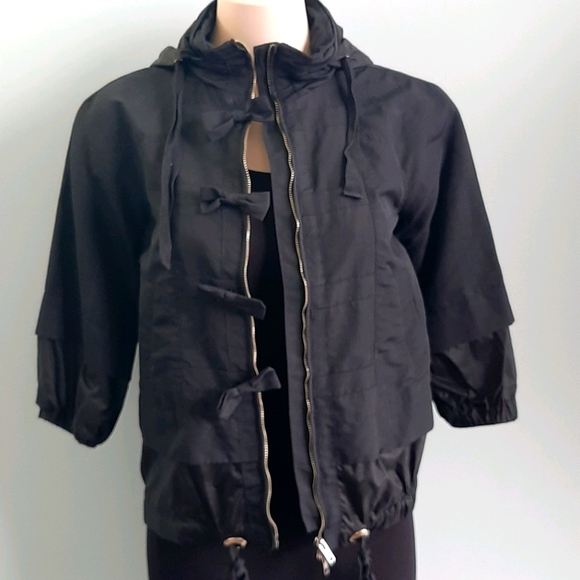 MQUEEN black jacket with bows and hood - Picture 9 of 11